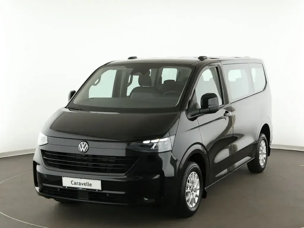 Neu VW Caravelle 150 PS (110 kW) 2026 Schwarz Van