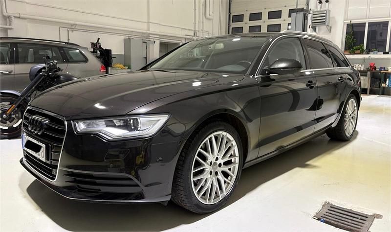 Gebraucht Audi A6 177 PS (130 kW) 2013 Schwarz Kombi