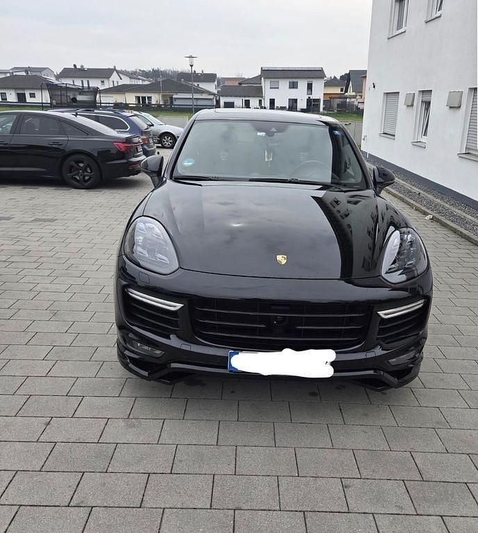 Gebraucht Porsche Cayenne GTS 441 PS (324 kW) 2015 Schwarz SUV
