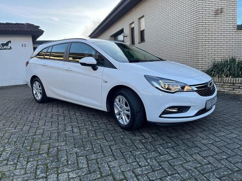 Gebraucht Opel Astra Active 110 PS (80 kW) 2018 Weiß Kombi