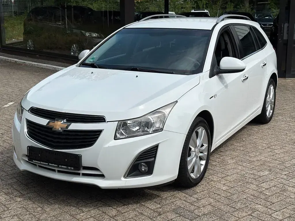 Gebraucht Chevrolet Cruze LTZ 163 PS (119 kW) 2012 Weiß Kombi