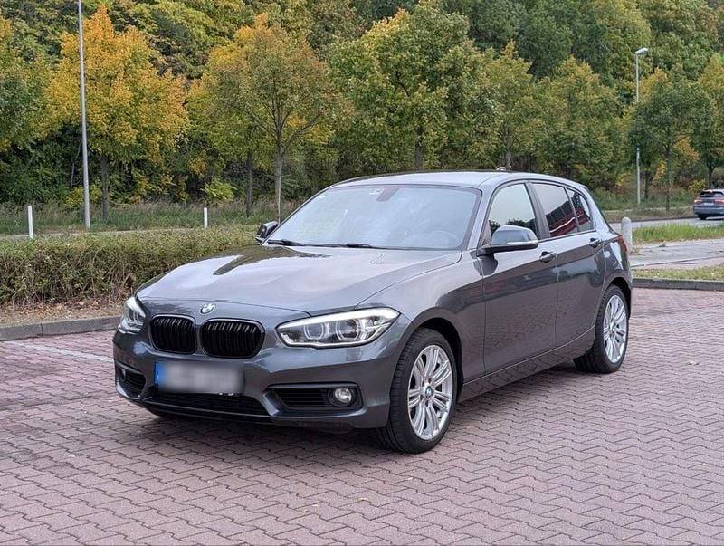 Grau Gebraucht 2015 BMW 120 Advantage Kleinwagen | 11.000 € (Fairer Preis) - Bild 1/4