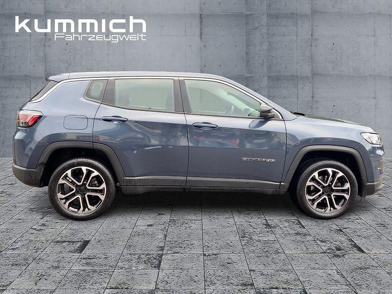 Gebraucht Jeep Compass Altitude 131 PS (96 kW) 2024 Blau SUV
