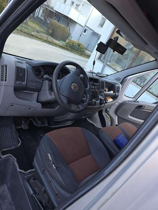 Gebraucht Fiat Ducato 160 PS (117 kW) 2009 Silber Van
