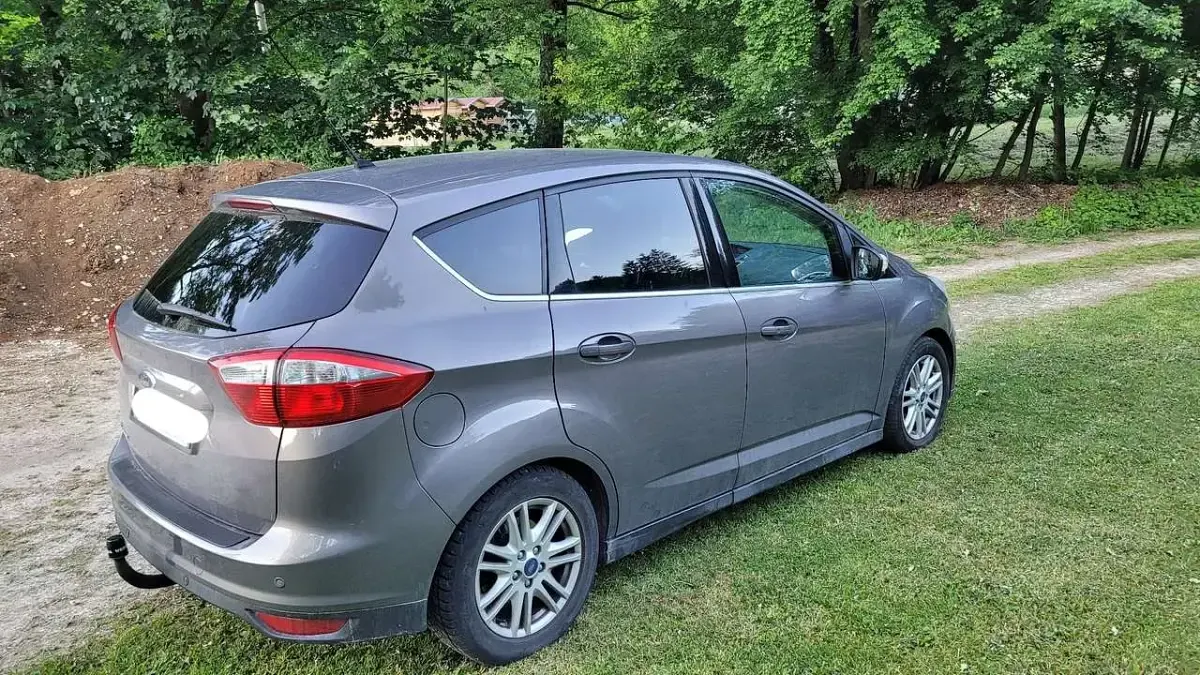 Gebraucht Ford C-MAX Titanium 140 PS (102 kW) 2015 Braun Van / Kleinbus