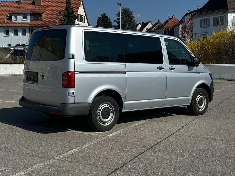 Gebraucht VW Transporter 102 PS (75 kW) 2019 Silber Van