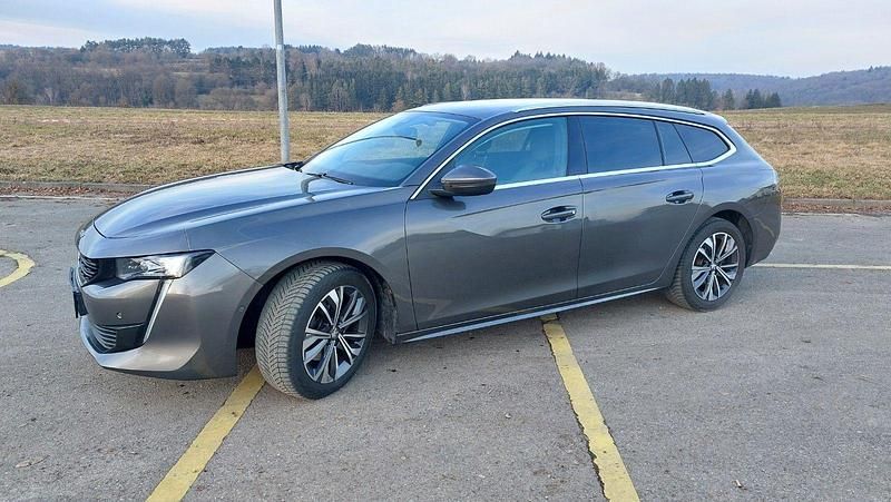 Gebraucht Peugeot 508 Allure 181 PS (133 kW) 2021 Grau Kombi