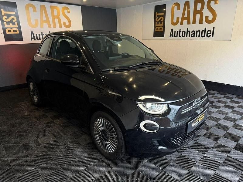Gebraucht Fiat 500e 69 kW (95 PS) 2024 Schwarz