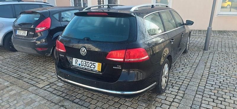 Gebraucht VW Passat 105 PS (77 kW) 2013 Schwarz Kombi