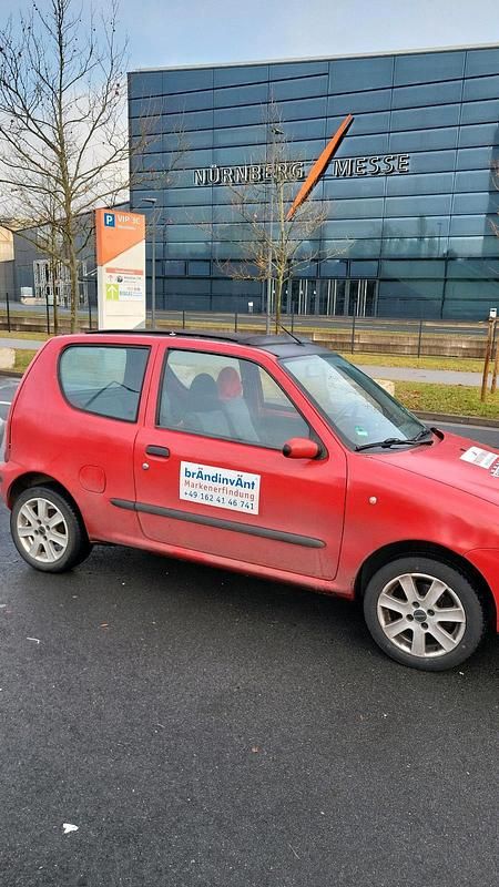 Rot Gebraucht 2003 Fiat Seicento Kleinwagen | 950 € (Fairer Preis) - Bild 1/4