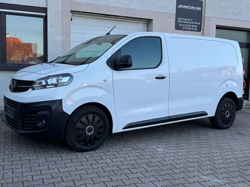 Używany Opel Vivaro 150 KM (110 kW) 2020 Biały Minivan