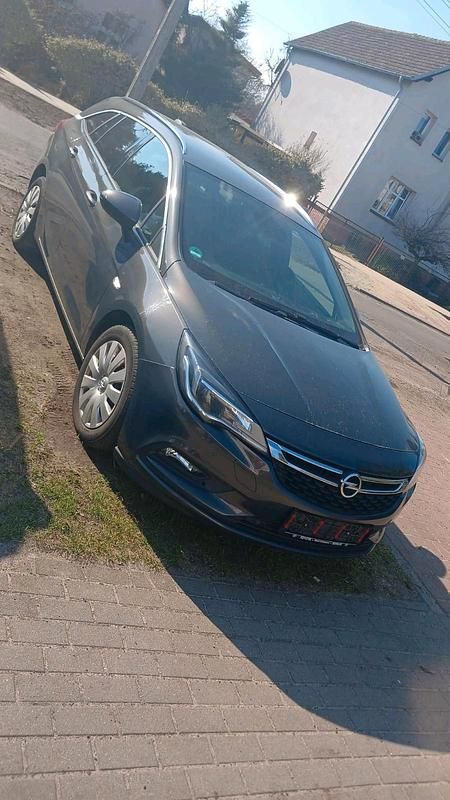 Gebraucht Opel Astra 136 PS (100 kW) 2017 Grau Kombi