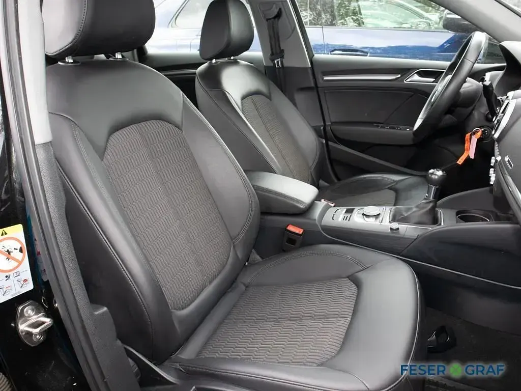 Używany Audi A3 Design 116 KM (85 kW) 2019 Czarny Sedan/Limuzyna