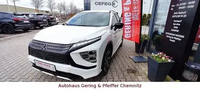Gebraucht Mitsubishi Eclipse Cross Select 188 PS (138 kW) 2022 Weiß SUV