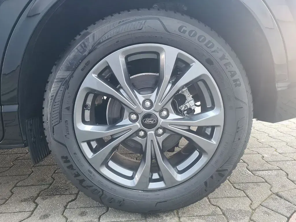 Gebraucht Ford Kuga ST-Line X 150 PS (110 kW) 2023 Schwarz SUV