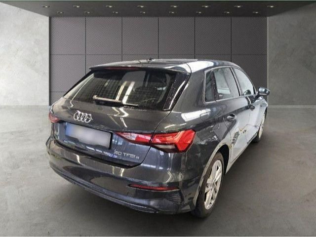 Używany Audi A3 Performance 204 KM (150 kW) 2022 Szary Sedan/Limuzyna