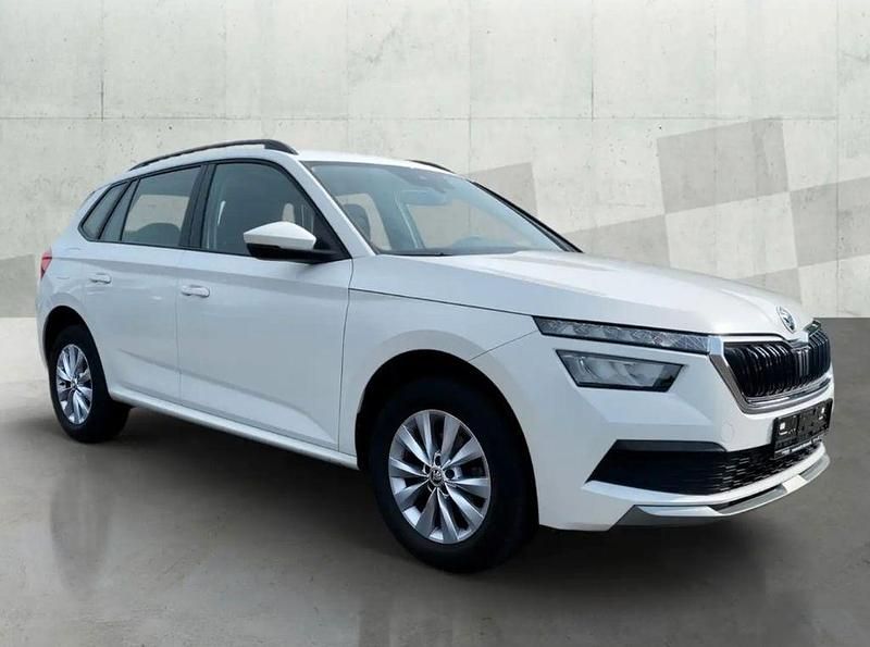 Weiß Gebraucht 2022 Skoda Kamiq Active SUV | 17.900 € (Fairer Preis) - Bild 1/4