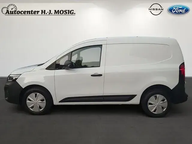 Neu Nissan Townstar Acenta 131 PS (96 kW) 2026 Purple (keine angabe) Van