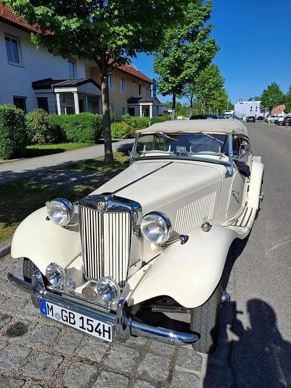 Beige Gebraucht 1952 MG TD Cabrio | 31.000 € - Bild 1/3