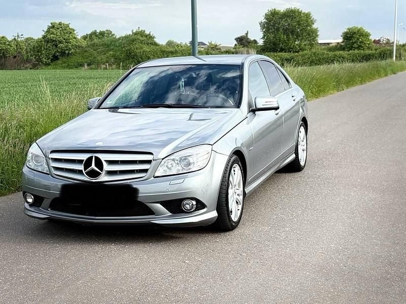 Grau Gebraucht 2009 Mercedes C350 AMG Limousine | 6.000 € (Superpreis) - Bild 1/4