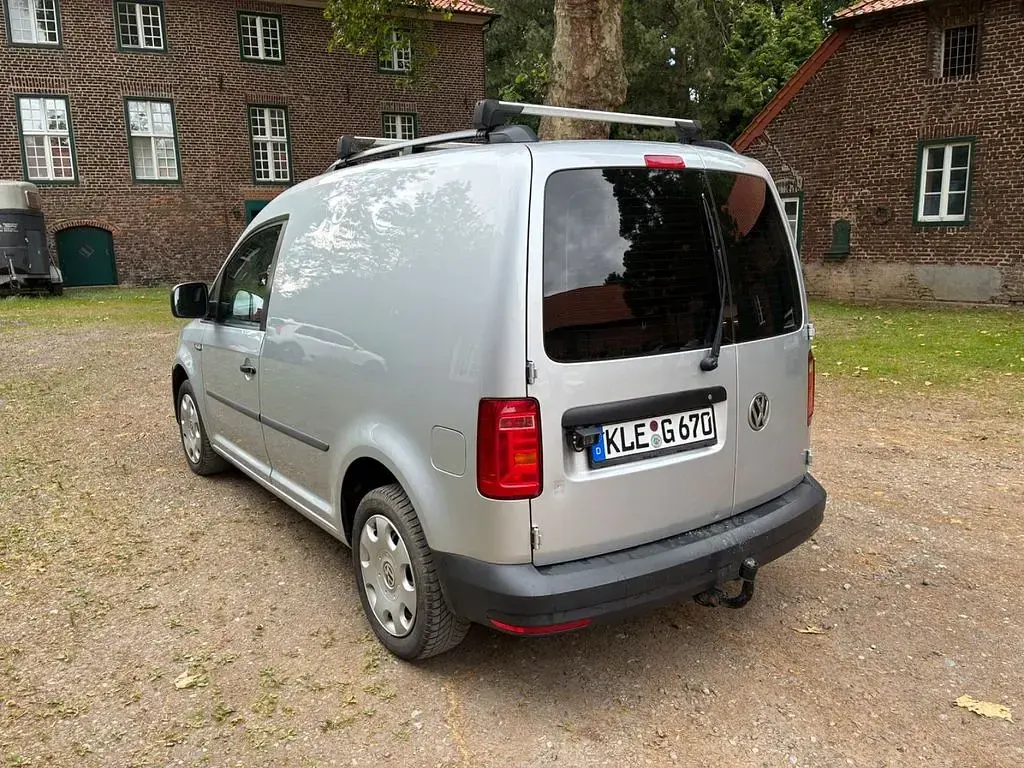 Gebraucht VW Caddy 75 PS (55 kW) 2016 Silber Van / Kleinbus