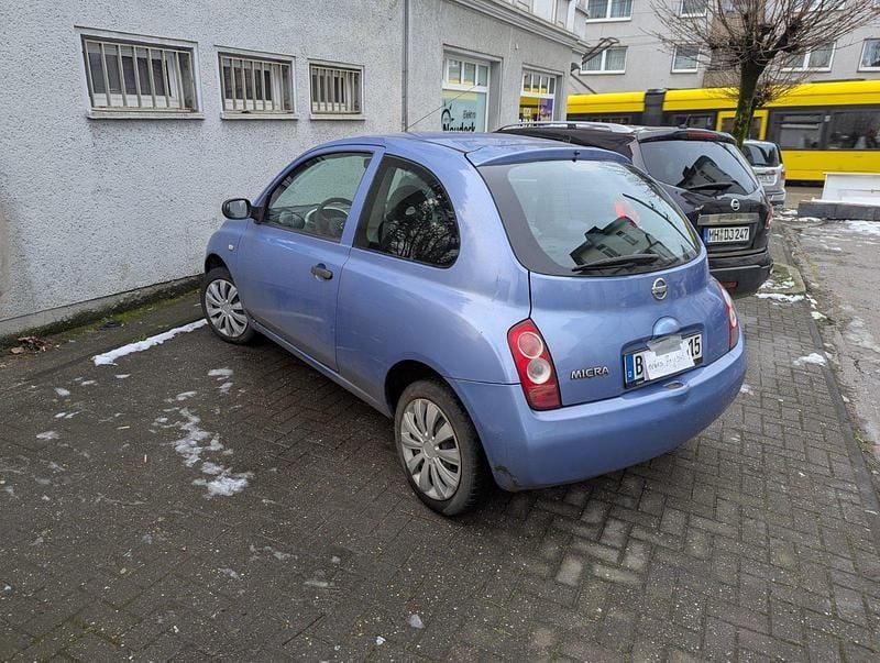 Gebraucht Nissan Micra 65 PS (47 kW) 2004 Blau Kleinwagen