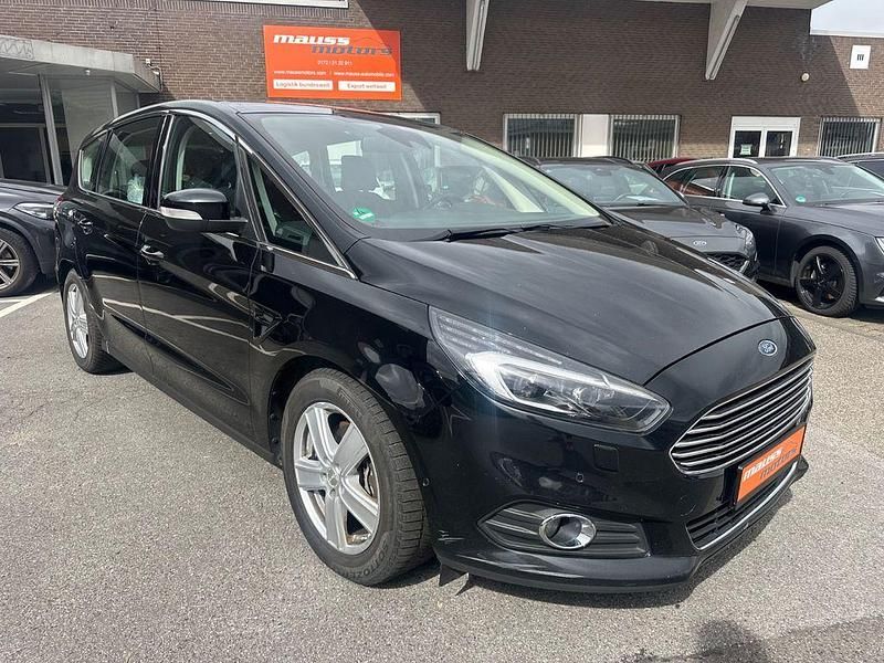 Gebraucht Ford S-MAX Titanium 150 PS (110 kW) 2016 Schwarz Van / Kleinbus