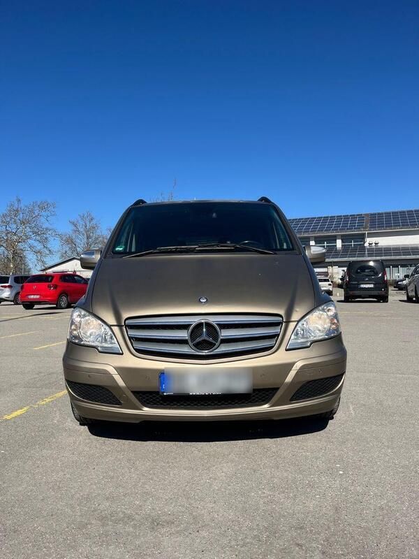 Gold Gebraucht 2012 Mercedes Viano Edition Van / Kleinbus | 13.900 € (Fairer Preis) - Bild 1/4