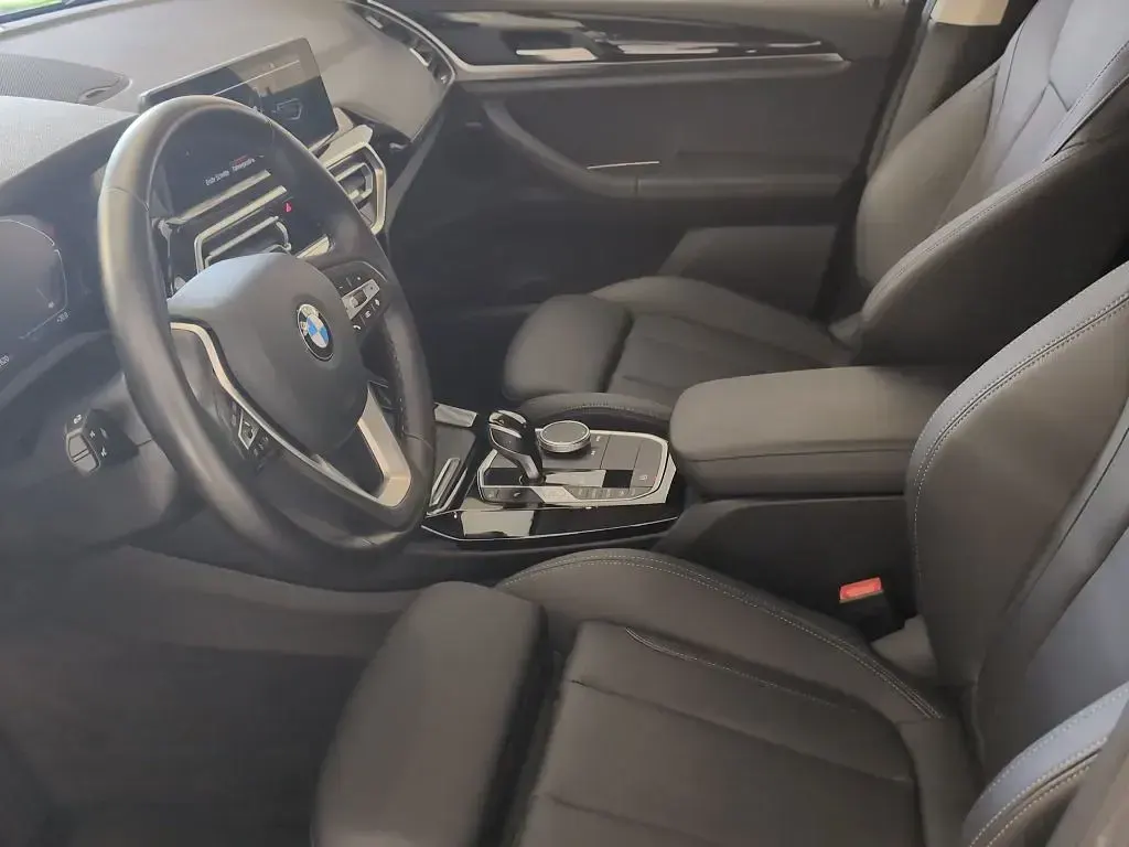 Gebraucht BMW X3 Sport Line 190 PS (139 kW) 2023 Schwarz uni SUV