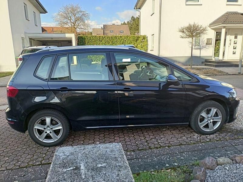 Gebraucht VW Golf Sportsvan 125 PS (91 kW) 2017 Schwarz Van / Kleinbus