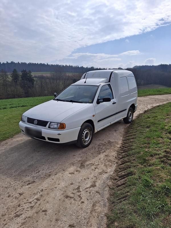 Second-hand VW Caddy 64 CP (47 kW) 2002 Alb Monovolum