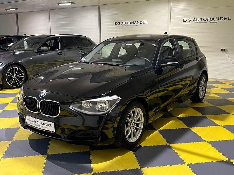 Schwarz Gebraucht 2012 BMW 116 Kleinwagen | 9.590 € (Etwas zu teuer) - Bild 1/4
