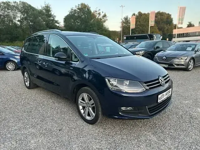 Second-hand VW Sharan Match 150 CP (110 kW) 2012 Albastru Monovolum