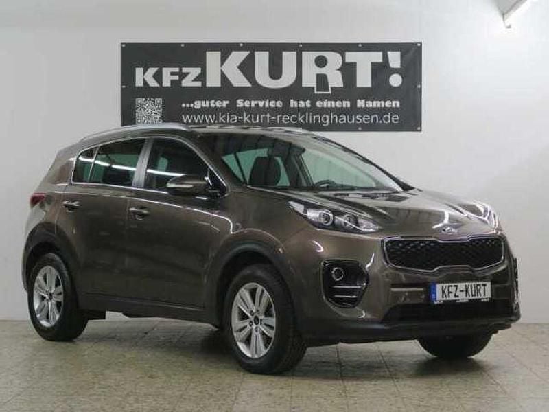 Gebraucht Kia Sportage Vision 132 PS (97 kW) 2017 Sandbeige (metallic) SUV
