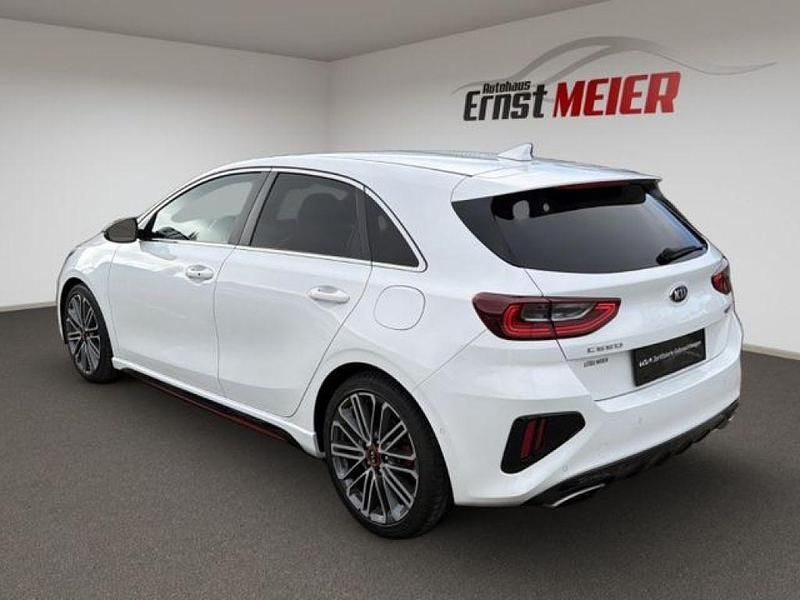 Gebraucht Kia Ceed 204 PS (150 kW) 2021 (hw2) deluxeweiss met. (metallic) Kleinwagen