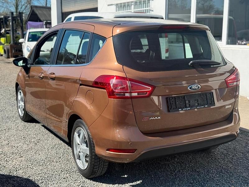 Second-hand Ford B-MAX Titanium 101 CP (74 kW) 2013 Maro Monovolum