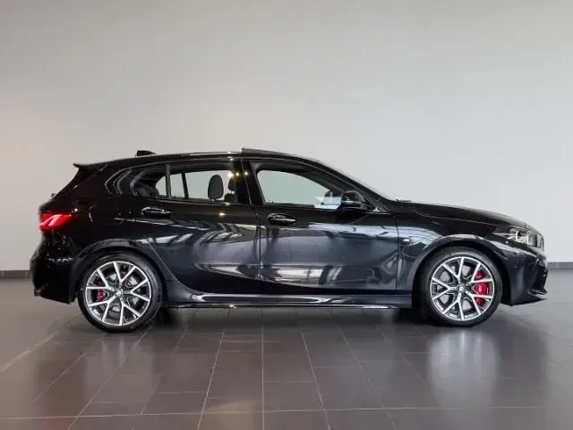 Gebraucht BMW 120 Comfort Edition 178 PS (130 kW) 2023 Schwarz Kleinwagen
