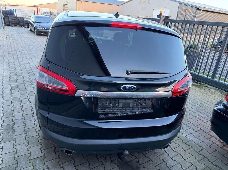 Gebraucht Ford S-MAX Titanium 200 PS (147 kW) 2011 Pantherschwarz metallic Van / Kleinbus
