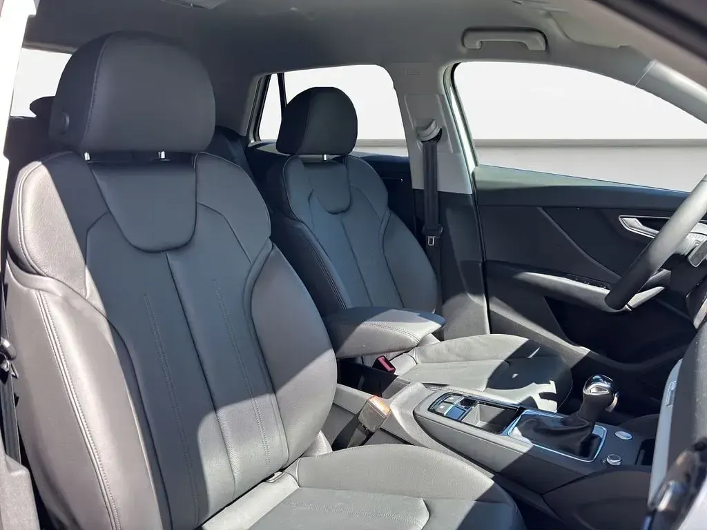 Gebraucht Audi Q2 Advanced Plus 150 PS (110 kW) 2026 Tausilber metallic SUV