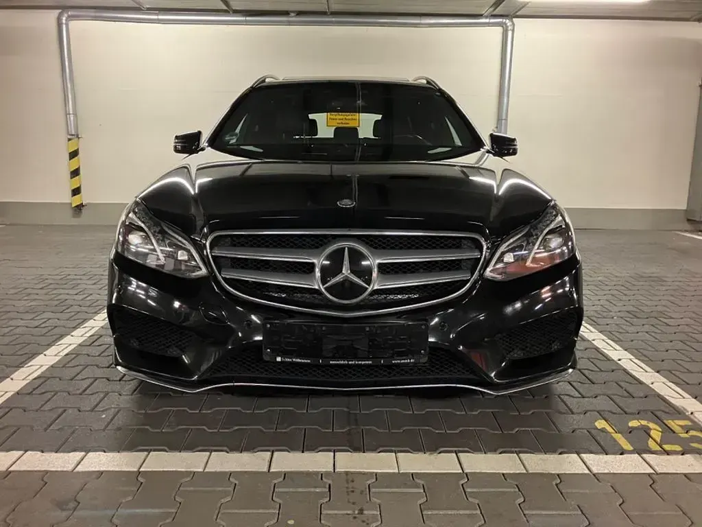 Gebraucht Mercedes E350 AMG line 258 PS (189 kW) 2016 Schwarz Kombi