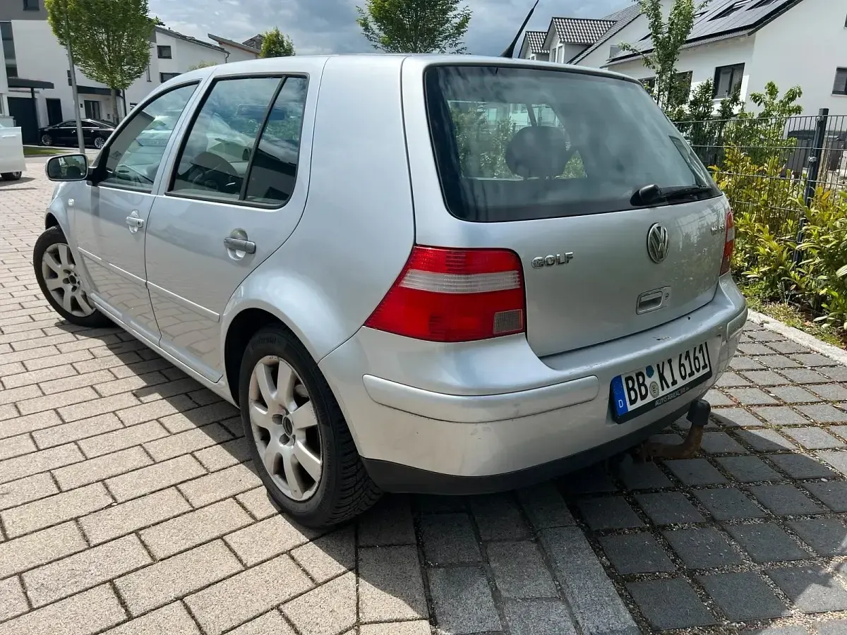 Gebraucht VW Golf IV 101 PS (74 kW) 2002 Silber Kleinwagen