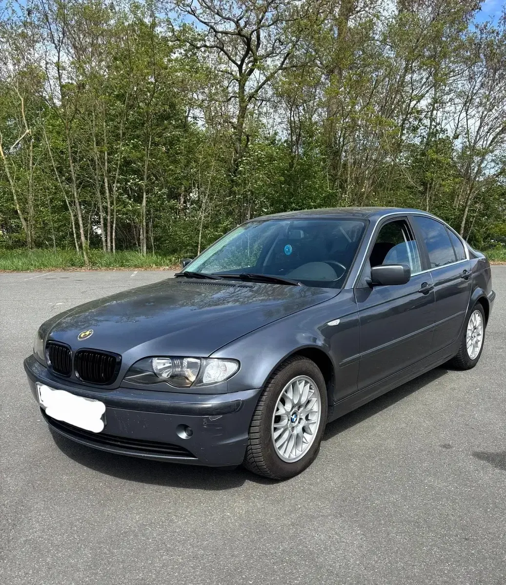 Gebraucht BMW 325 192 PS (141 kW) 2002 Grau Limousine