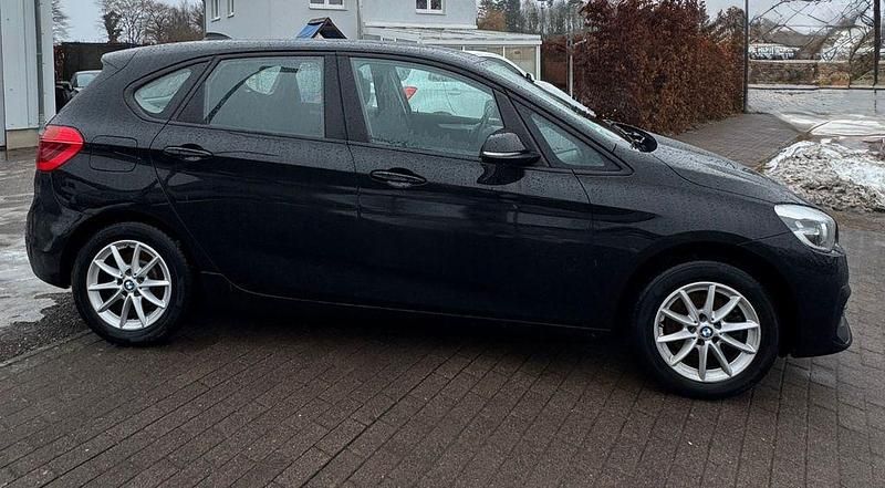 Gebraucht BMW 218 Active Tourer Advantage 140 PS (102 kW) 2019 Schwarz Van / Kleinbus