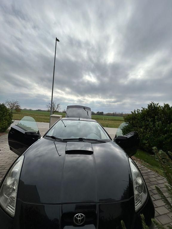 Gebraucht Toyota Celica 143 PS (105 kW) 2002 Schwarz Coupé