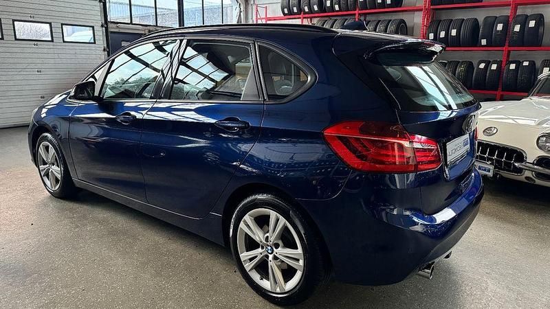 Gebraucht BMW 220 Active Tourer Performance 192 PS (141 kW) 2015 Blau Van / Kleinbus