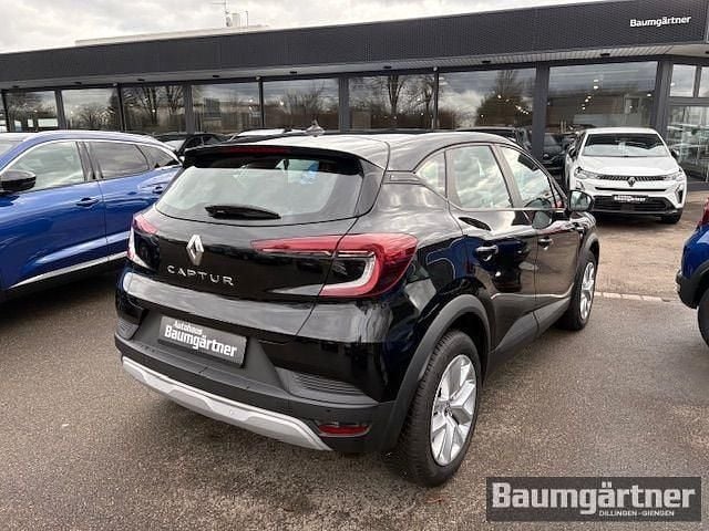 Second-hand Renault Captur Evolution 140 CP (102 kW) 2024 Negru SUV