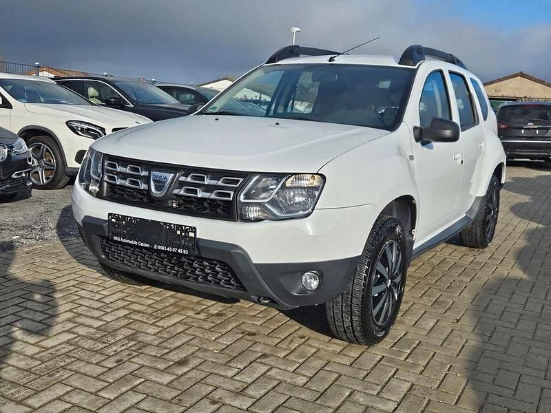 Gebraucht Dacia Duster Lauréate 105 PS (77 kW) 2015 Weiß SUV