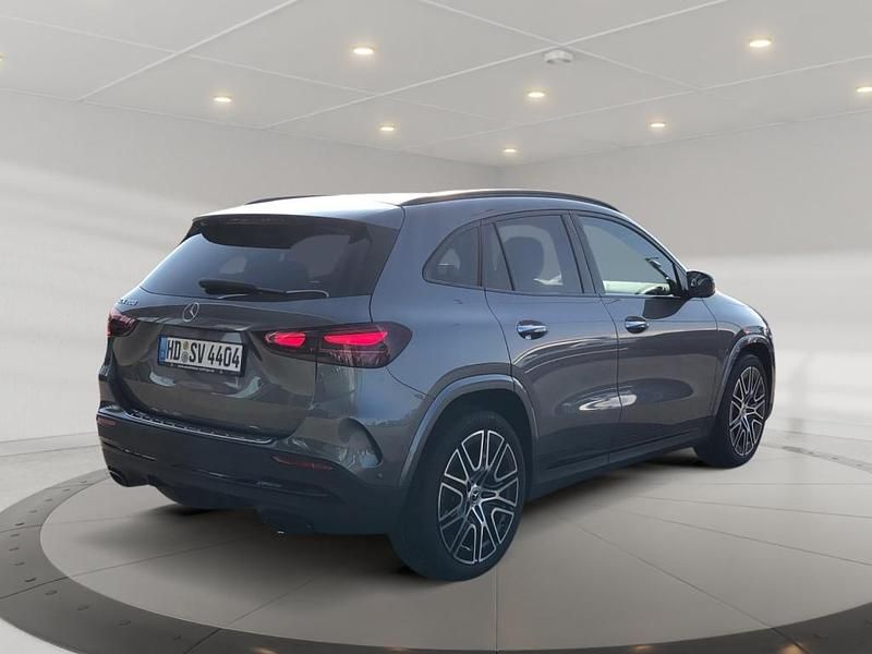 Gebraucht Mercedes GLA200 163 PS (119 kW) 2026 Metalliclack mountaingrau SUV
