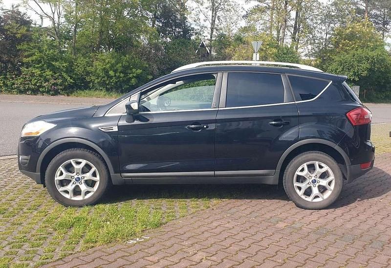 Gebraucht Ford Kuga Champions Edition 163 PS (119 kW) 2012 Schwarz SUV