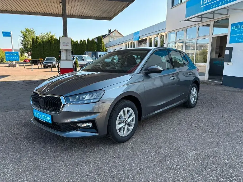 Neu Skoda Fabia 116 PS (85 kW) 2026 Grau Kleinwagen